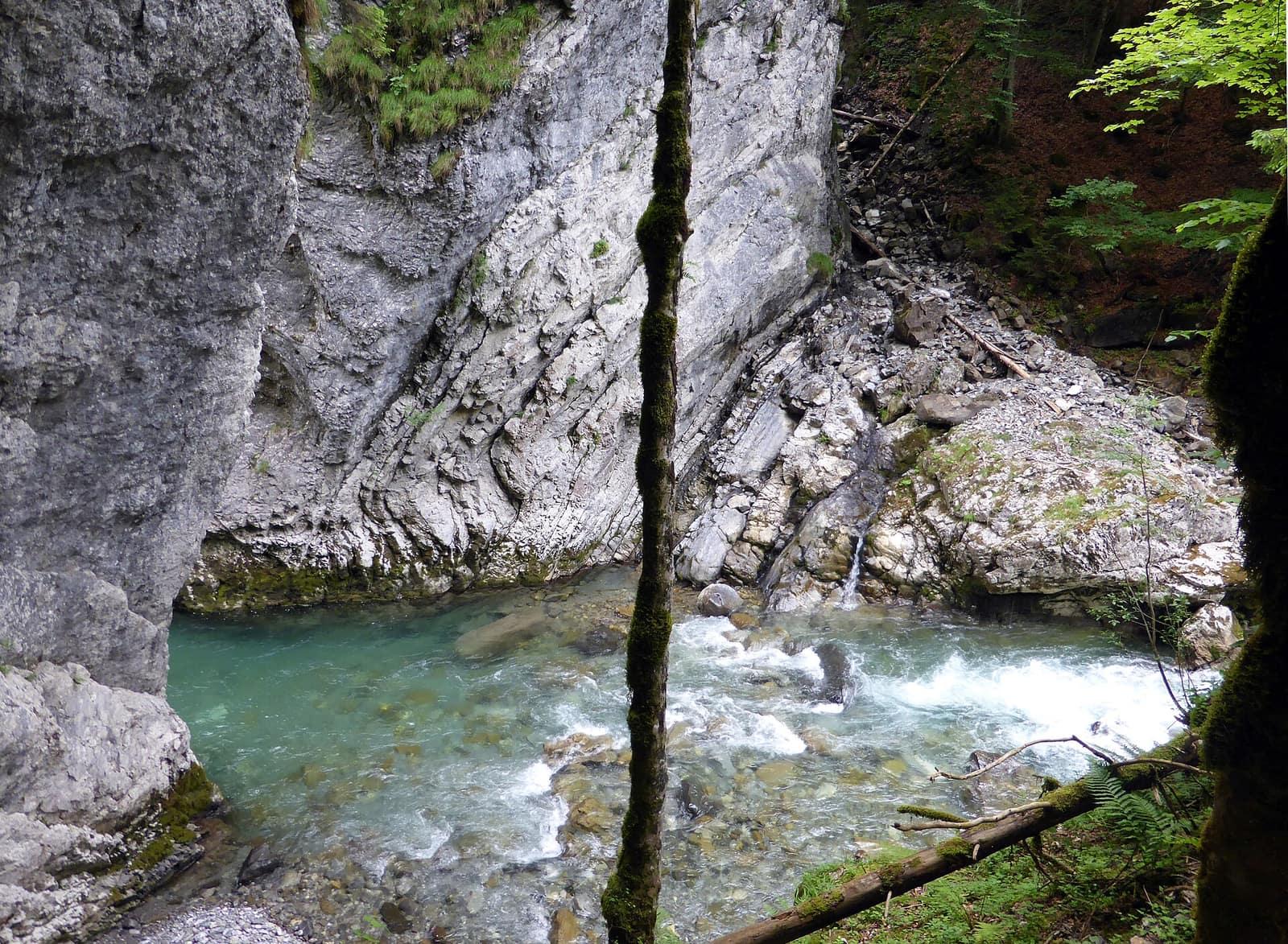 Felswände und Wasser in der Breitachklamm bei Oberstdorf